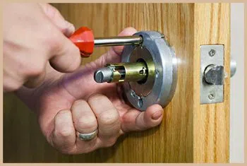 Elite Locksmith Services Garrett Park, MD 240-203-7907 - 6-locks-replace